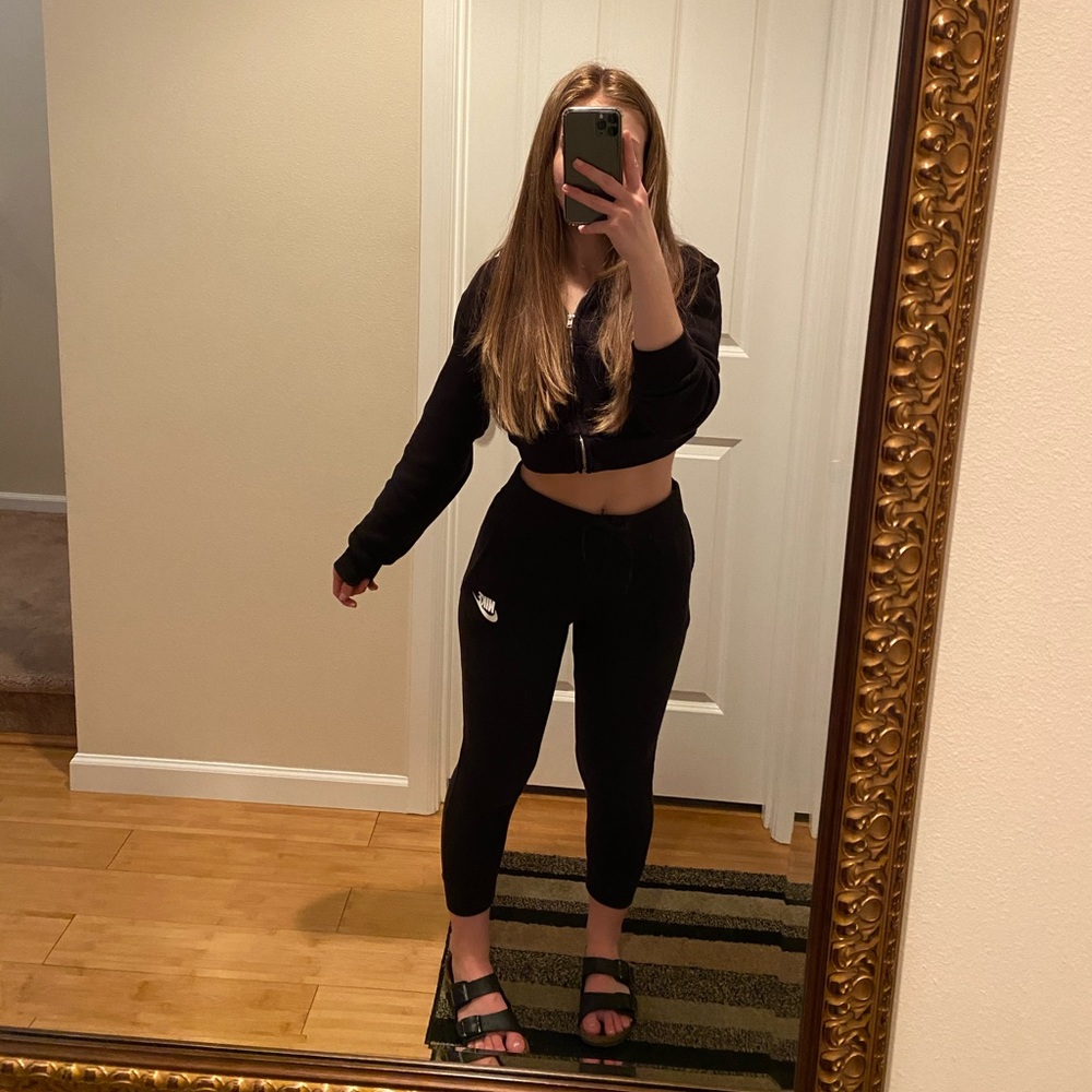 Nike sweats very comfy and very good condition